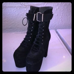 Insane Vintage Black Suede Goth Platform Boot 7.5